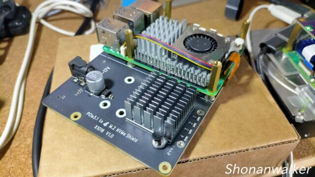 4slotを有するSupTronics製の【X1016 V1.0】